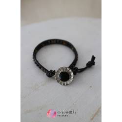 基礎串珠材料包 // 雅典娜皮繩線編手環(質感黑/圓釦) (1份)